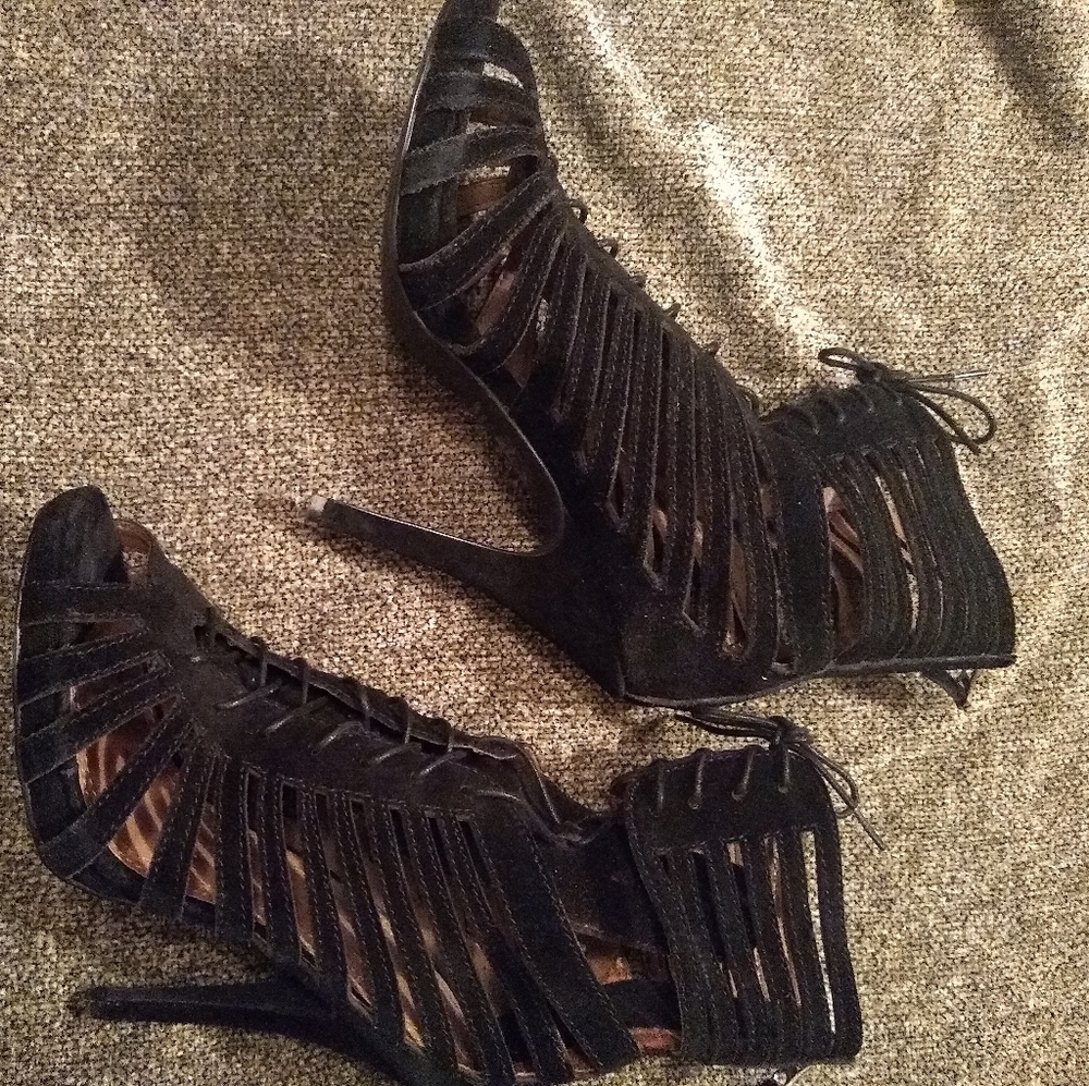 Colin Stuart Black Shoes  Size 8